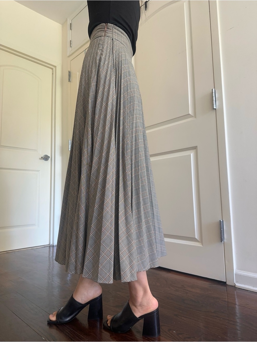 Zara Checked Pleated Maxi Skirt in Gray